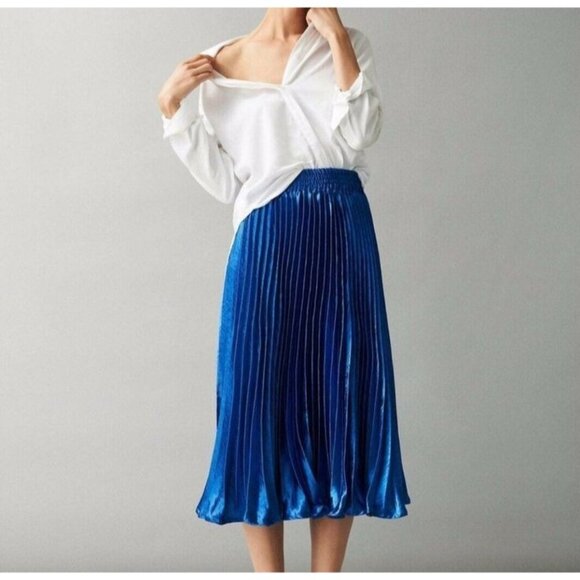 Anthropologie HD in Paris Skirt Gemma Blue Pleated Pull On NWT